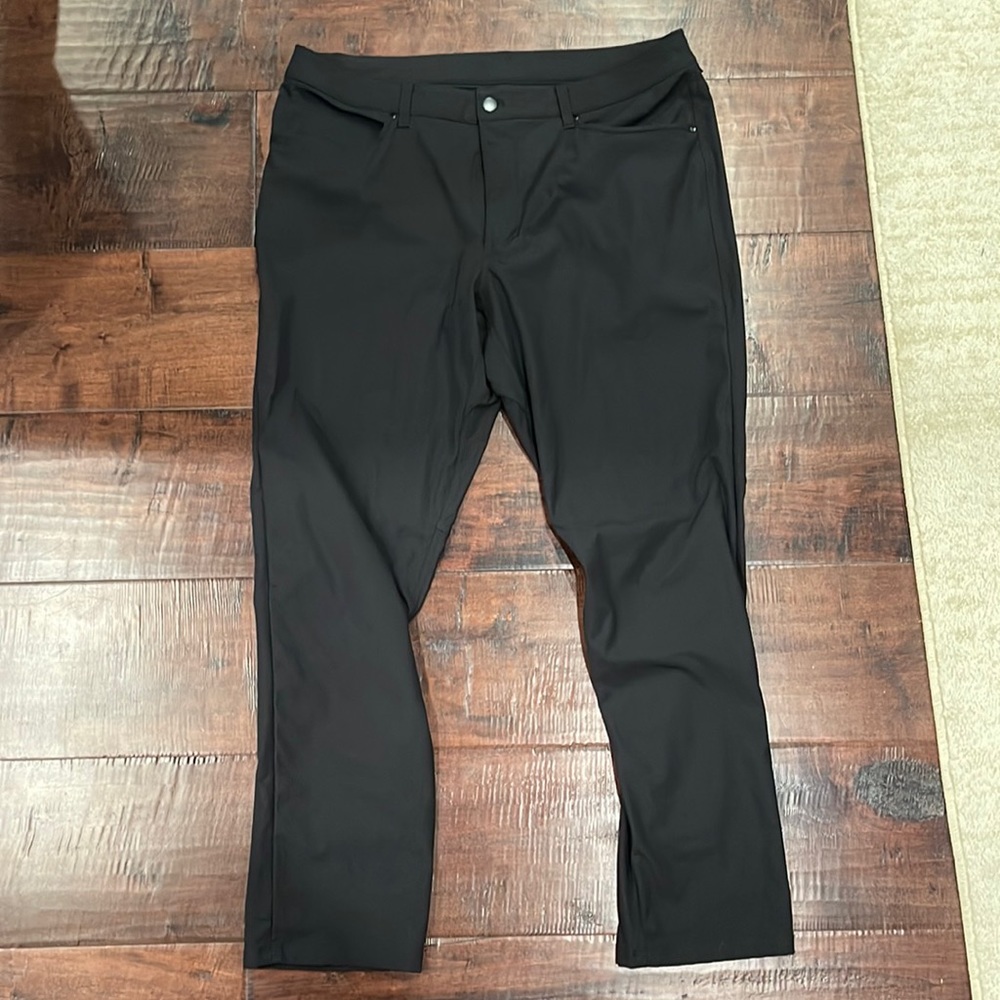 Lululemon black non wrinkle pants